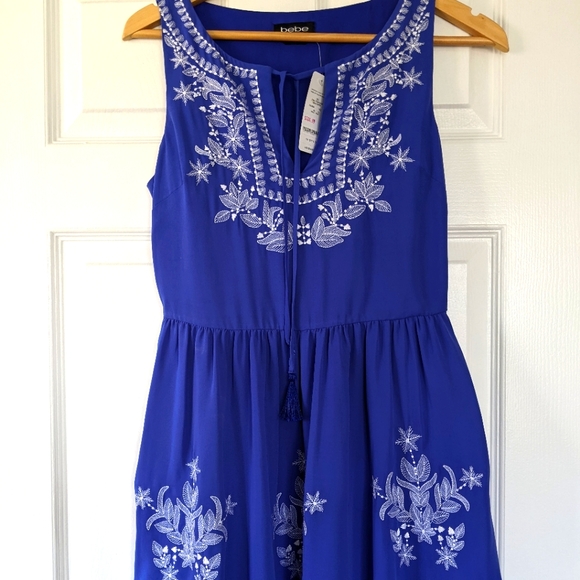 NWT Bebe dress, size 0.  Blue with white embroidery. - Picture 1 of 4